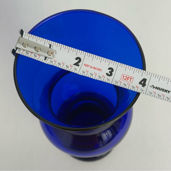 Mid Century Modern Minimalist Cobalt Blue Curvy Tubular 9” Glass Vase Modern Art - Picture 7 of 8